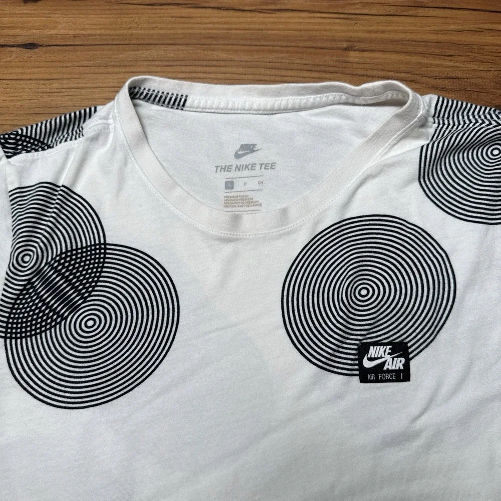 The‎ Nike Tee Women's Small White Air Force 1 AF1 Black Circles Swoosh T Shirt